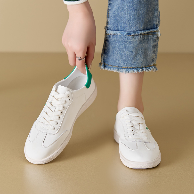 春の新作女性用本革カジュアルシューズガールクラシックホワイト - Skateboard のレビューと価格